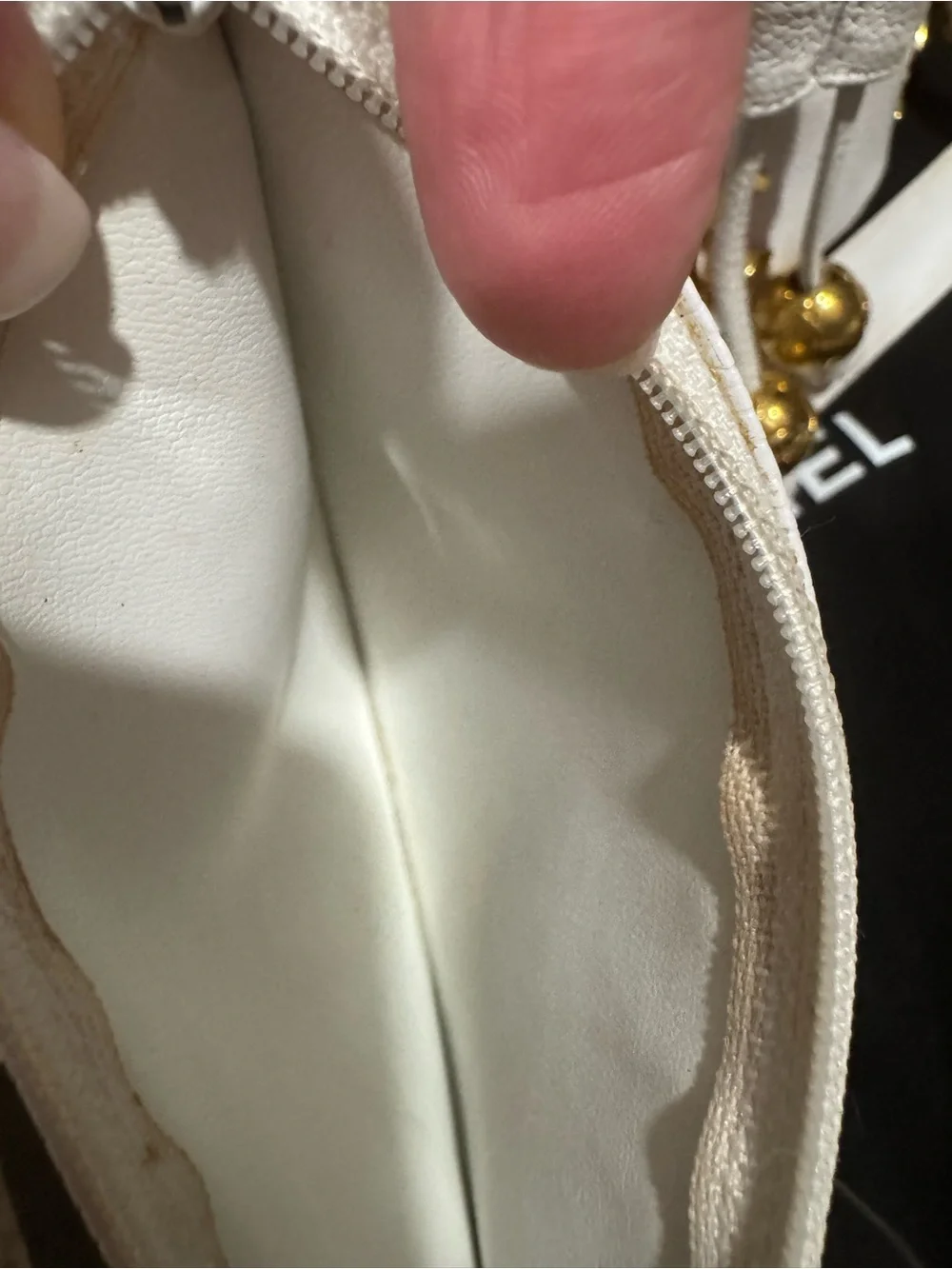 CHANEL bucket bag